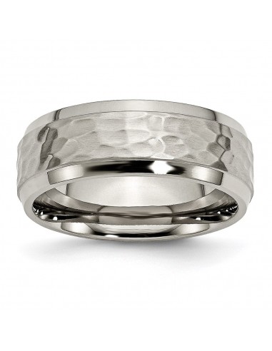 Titanium 8mm Beveled Edge, Hammered and Polished Band | TB236 plus qu'un jeu 